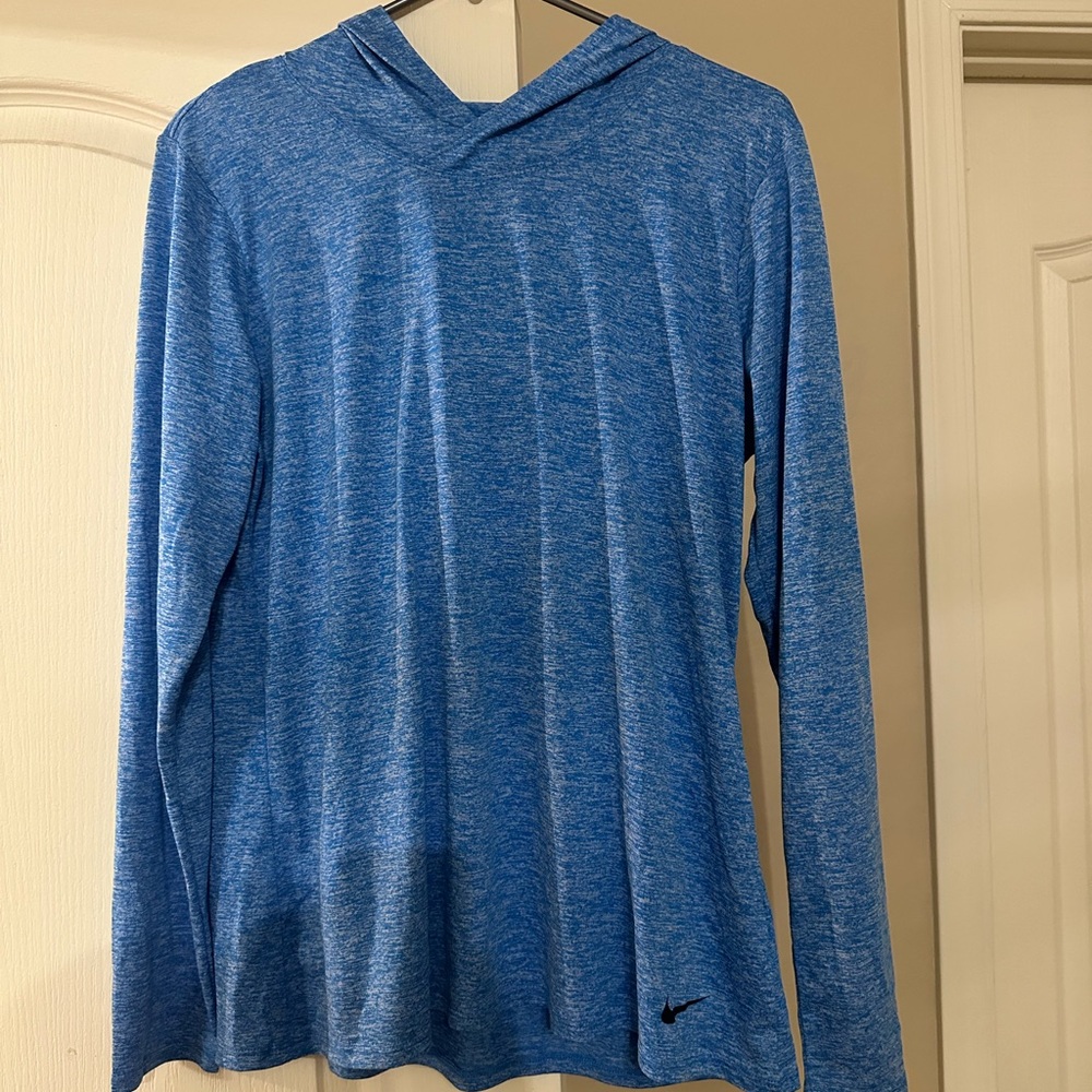 Nike dri fit hooded light weight long sleeved shirt nwot